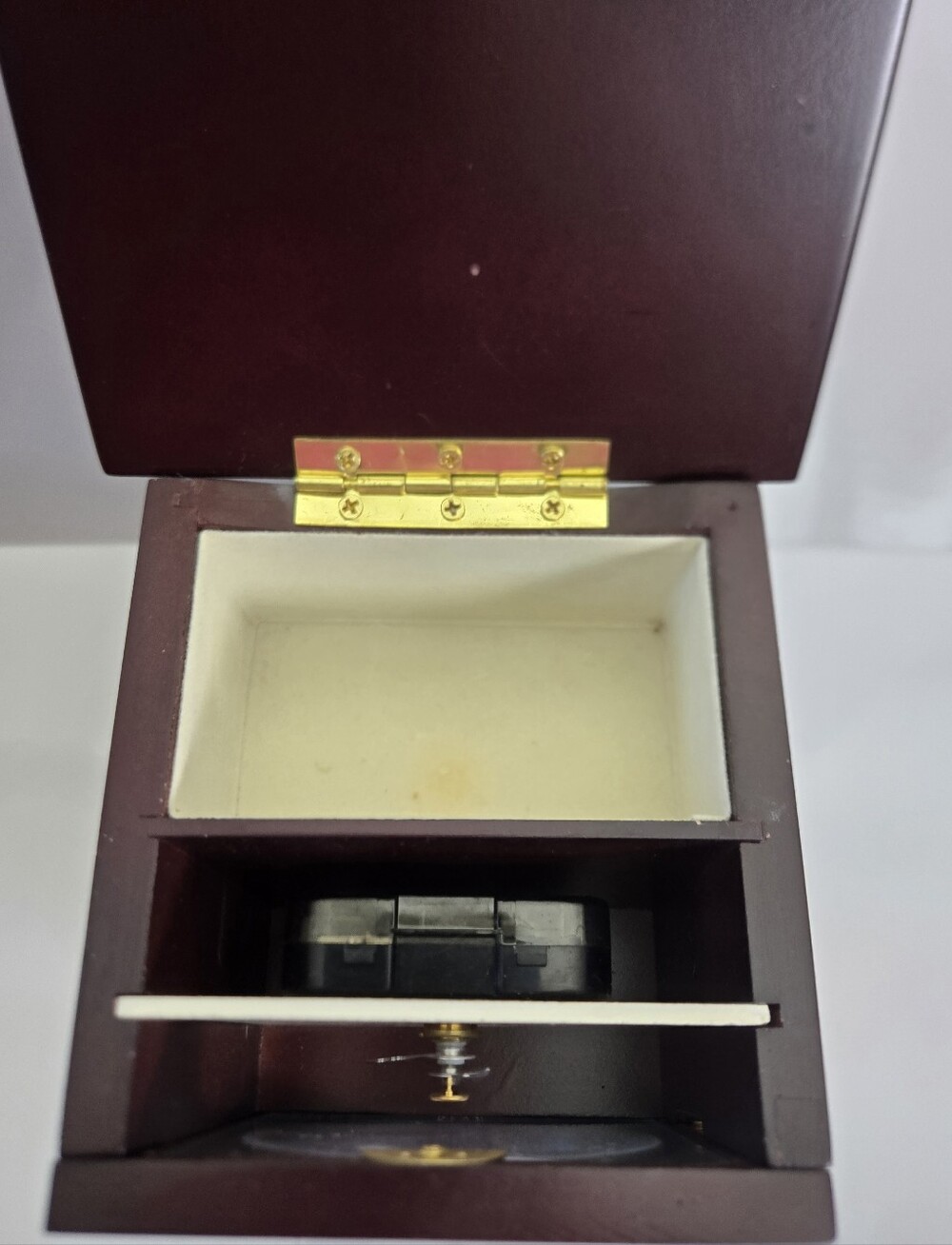 Vintage 1996 Avon Timekeeper Grandfather Clock Jewelry Box Cabinet Armoire Works - Picture 5 of 10